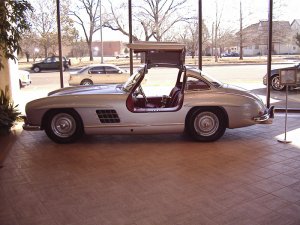Gullwing