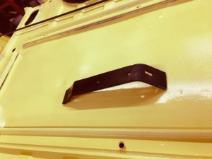 Fuel pump bracket